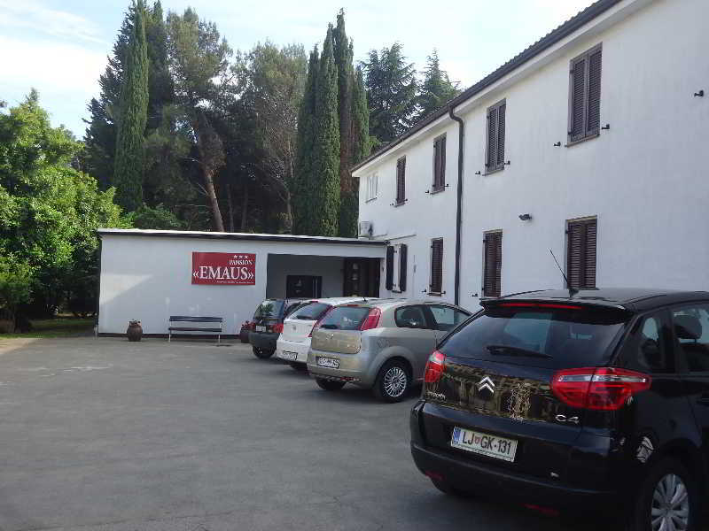 Hotel Emaus Novigrad  Bagian luar foto